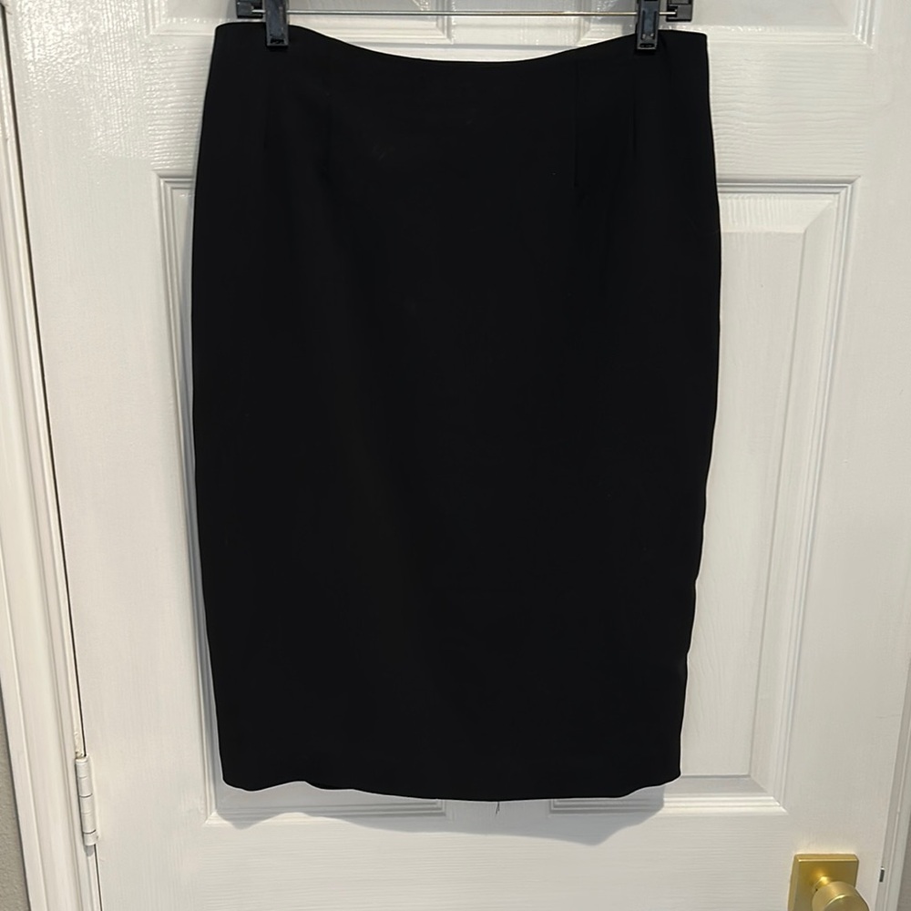 Elegant Black Pencil Skirt